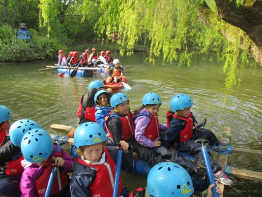 Oaklands School outdoor activities 